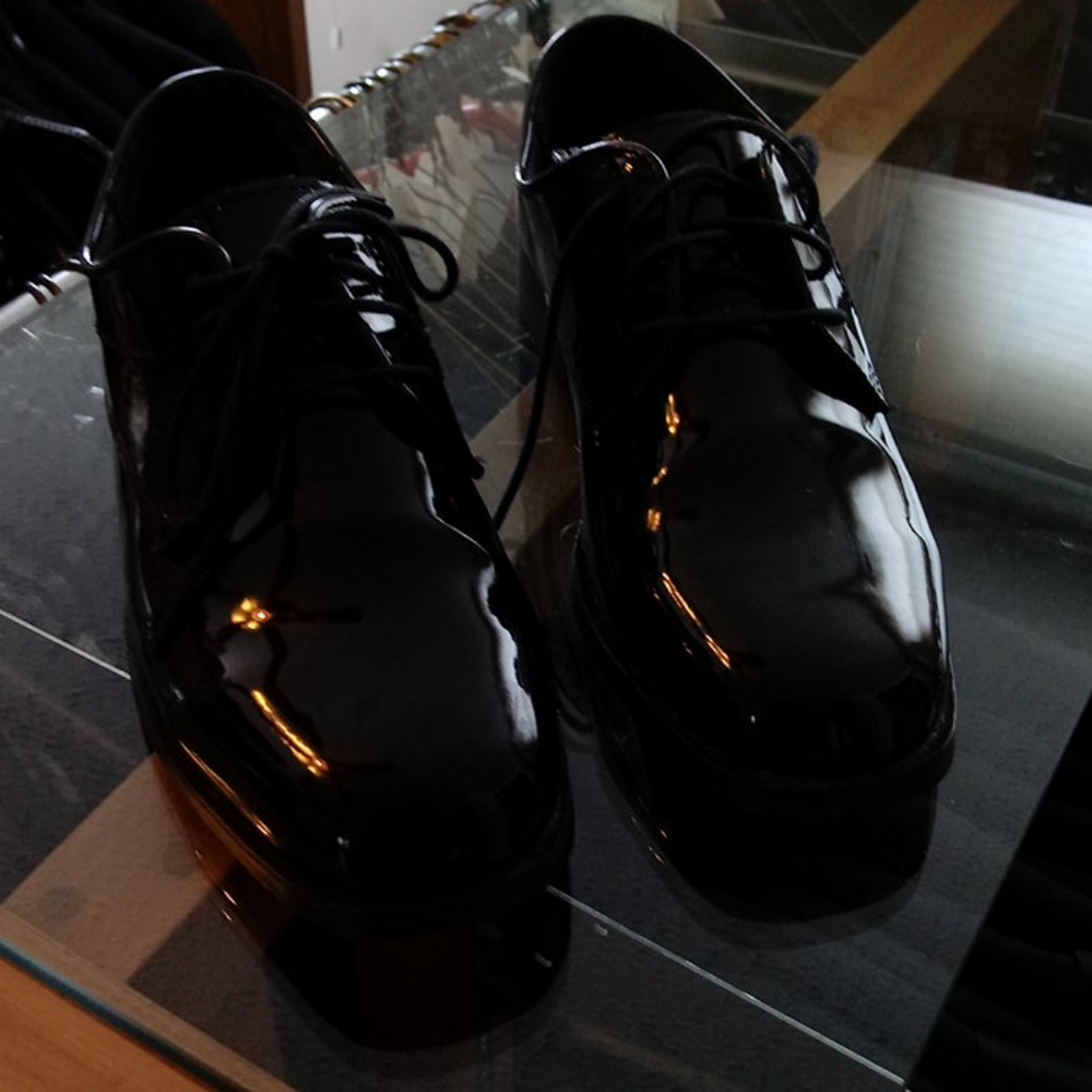 Formal shoes